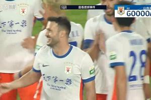 泰山5-1領先！張岩撲救脫手，瓦科輕鬆推射破門
