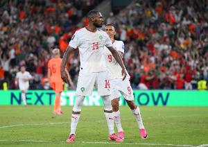 在世界杯淘汰賽下半場補時絕平，迪奧普是第5位做到的球員