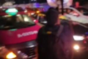墨西哥球迷聚集在厄瓜多爾下榻酒店外，製造噪音影響對手休息