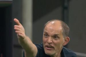 著急了！英格蘭仍0-1落後民主剛果，場邊圖赫爾手舞足蹈激動指揮