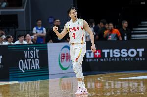 郭艾倫&楊健&楊毅：本場比賽趙繼偉是MVP 他的前5分定下比賽基調