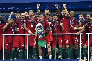 歐洲杯奪冠10周年！葡萄牙前主帥：C羅場上場下都起到決定性作用