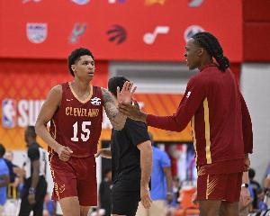 今年34號秀 米利克·托馬斯15投7中&三分5中2得到20分5板3助