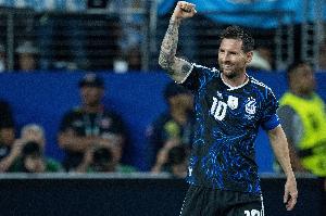 跟隊記者：阿根廷隊希望身穿藍色球衣出戰英格蘭