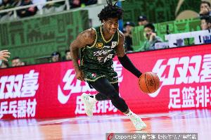 直播吧：同曦預計提交戴維斯、利夫外援優先續約權！多隊曾有意！