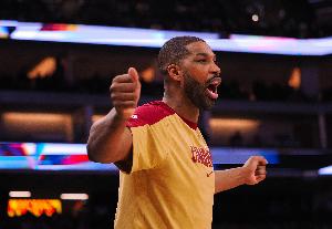 實時火箭對NBA76人直播_實時火箭對NBA76人直播在線觀看_免費看直播