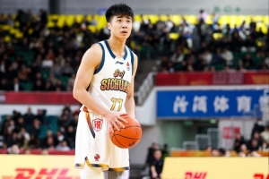 媒體人：四川男籃球員杜智博將加盟廣州龍獅俱樂部