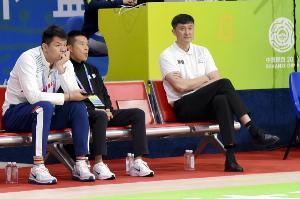 媒體人：廣東連續五年大手筆投入成績欠佳 朱芳雨/杜鋒最終擔責
